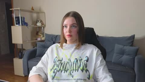 Snapshot of cute_junk chatting on September 12, 7:47 pm Kite and Jack online show from September 12, 7:47 pm