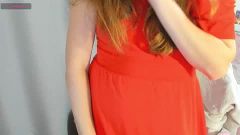 Snapshot of cute_kate0 chatting on November 21, 1:10 pm cute_kate0 online show from November 21, 1:10 pm