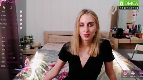 Snapshot of cute_milana chatting on December 22, 3:33 pm Milana online show from December 22, 3:33 pm