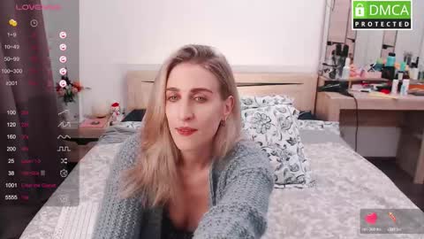 Snapshot of cute_milana chatting on November 18, 12:42 pm Milana online show from November 18, 12:42 pm