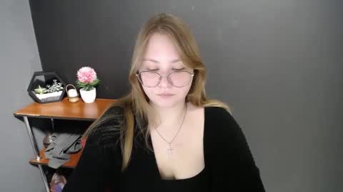 Veronica online show from February 21, 11:11 am