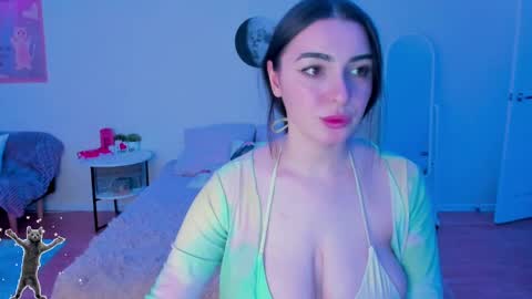 Snapshot of cute_redface_ chatting on December 1, 4:29 pm Bb online show from December 1, 4:29 pm