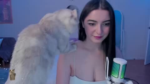 Snapshot of cute_redface_ chatting on December 11, 1:26 am Bb online show from December 11, 1:26 am