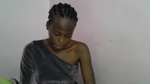 cute_sonny online show from December 15, 11:23 am