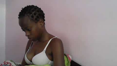 cute_sonny online show from December 22, 5:12 am