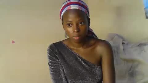 cute_sonny online show from November 23, 12:49 pm