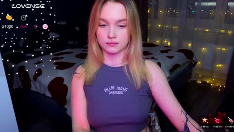 Snapshot of cute_summer_breathe chatting on January 4, 9:20 pm Sue online show from January 4, 9:20 pm