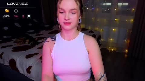 Snapshot of cute_summer_breathe chatting on January 16, 6:27 pm Sue online show from January 16, 6:27 pm