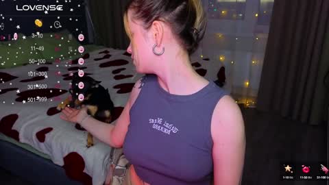 Snapshot of cute_summer_breathe chatting on January 29, 7:00 pm Sue online show from January 29, 7:00 pm