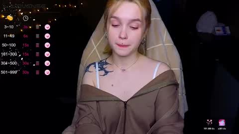 Snapshot of cute_summer_breathe chatting on October 18, 3:13 pm Sue online show from October 18, 3:13 pm