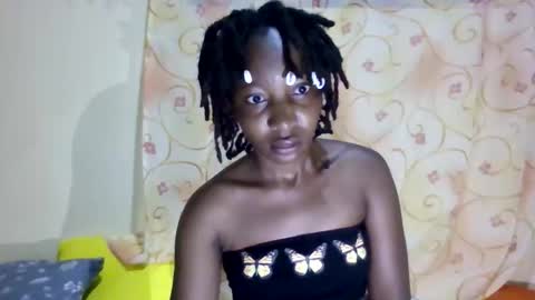 cute_xeniah online show from October 14, 2:56 am
