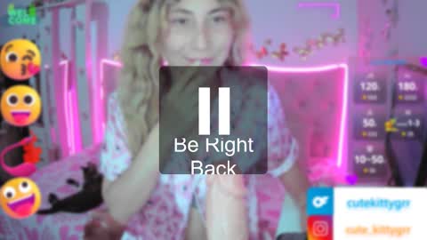 Snapshot of cuteee_kitty chatting on October 7, 12:08 am Kitty online show from October 7, 12:08 am