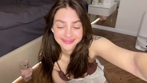 Elsa online show from January 6, 7:52 am