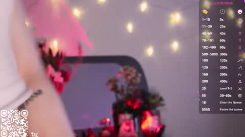 kendall online show from November 12, 4:24 am