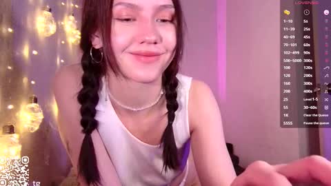 kendall online show from November 19, 3:50 am