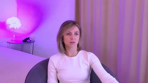 cutemirage online show from October 21, 2:18 pm