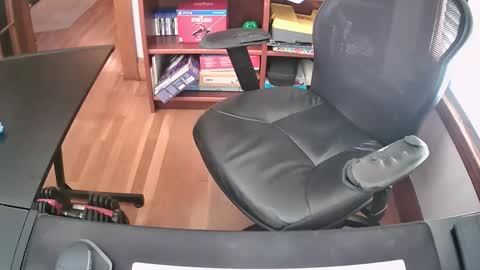 Snapshot of cutenerd15 chatting on November 24, 7:46 pm cutenerd15 online show from November 24, 7:46 pm