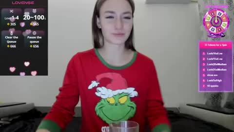 Snapshot of cutestdemon chatting on December 25, 3:40 am Im saving up to fix my favorite car online show from December 25, 3:40 am