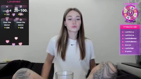 Snapshot of cutestdemon chatting on December 28, 2:33 am Im saving up to fix my favorite car online show from December 28, 2:33 am