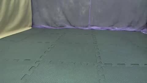 cutetinyasian143_ online show from November 7, 5:29 am