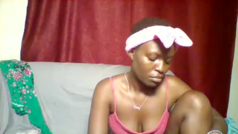 cutey_lunar online show from January 28, 7:32 pm