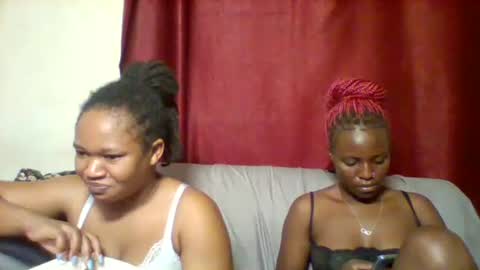 cutey_lunar online show from February 12, 7:13 pm