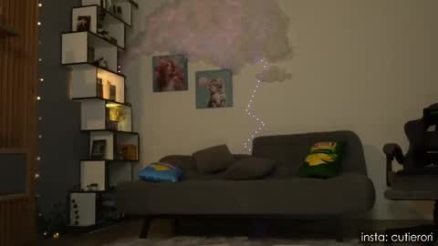 Rori  Instagram cutierori  online show from October 1, 3:12 am