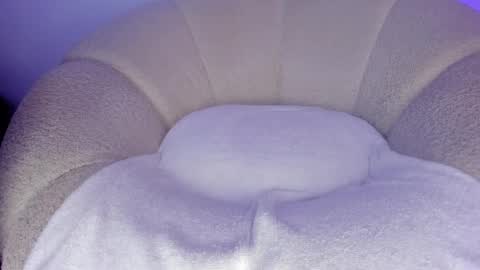 Hannah online show from October 10, 7:02 pm