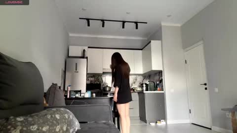 Akemi online show from September 11, 9:42 am