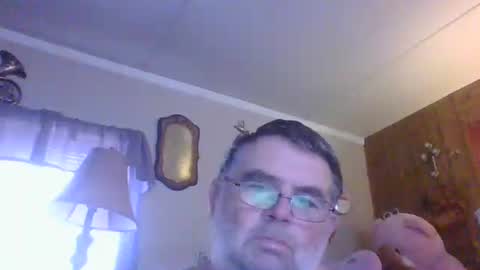 cwill27837 online show from February 5, 5:20 pm