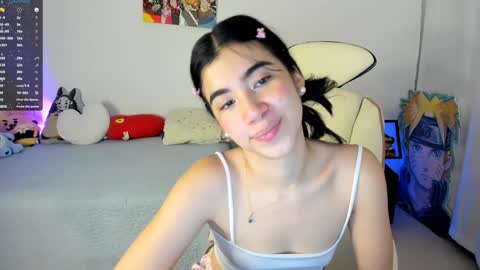 Snapshot of cyber_lizz chatting on December 5, 2:09 am Liz online show from December 5, 2:09 am