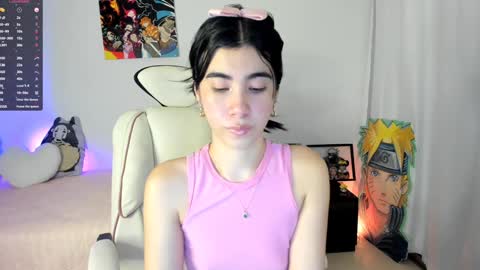 Snapshot of cyber_lizz chatting on December 19, 1:18 am Liz online show from December 19, 1:18 am