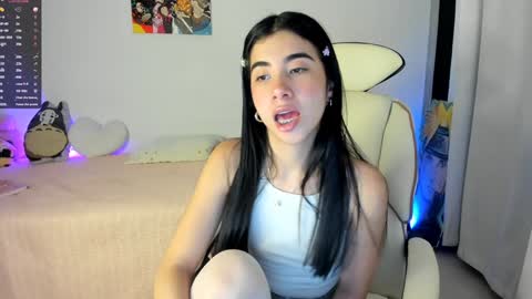 Snapshot of cyber_lizz chatting on January 15, 10:46 pm Liz online show from January 15, 10:46 pm