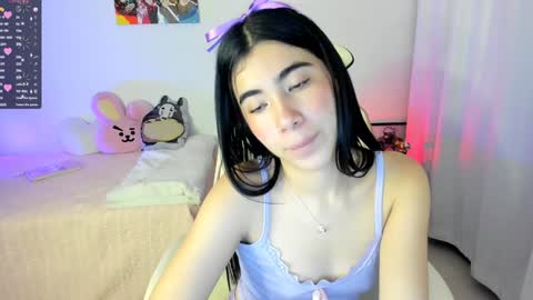 Snapshot of cyber_lizz chatting on January 25, 1:43 am Liz online show from January 25, 1:43 am