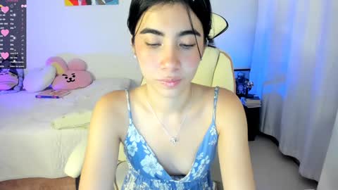 Snapshot of cyber_lizz chatting on January 26, 9:29 pm Liz online show from January 26, 9:29 pm