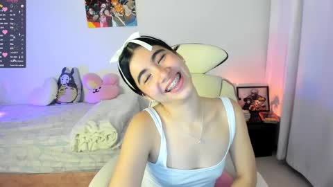 Snapshot of cyber_lizz chatting on February 16, 12:19 am Liz online show from February 16, 12:19 am