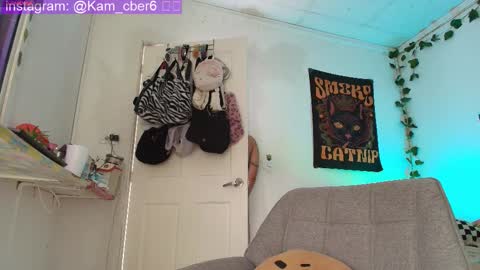 Snapshot of cybercami chatting on September 12, 5:24 pm Camila online show from September 12, 5:24 pm