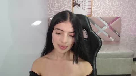 CINTIA ARAUJO online show from October 18, 3:42 am