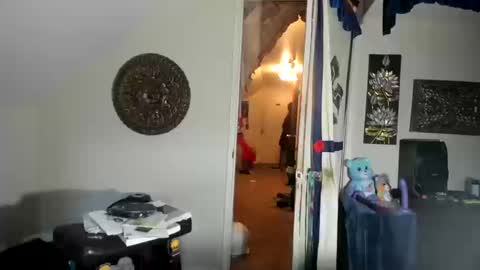 Andrew Thomas online show from October 19, 1:06 am