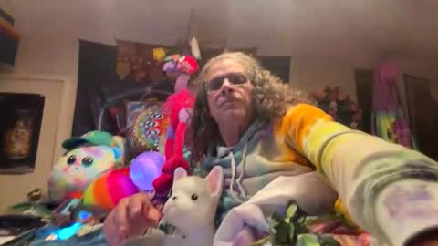 Andrew Thomas online show from October 27, 6:06 am