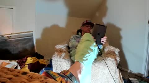 Andrew Thomas online show from November 25, 9:20 am