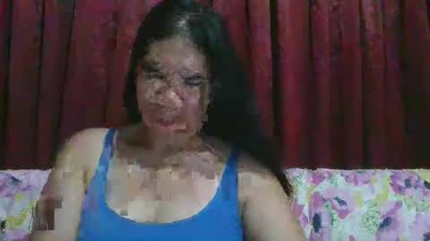 Snapshot of d84real chatting on September 12, 11:43 am Virg online show from September 12, 11:43 am