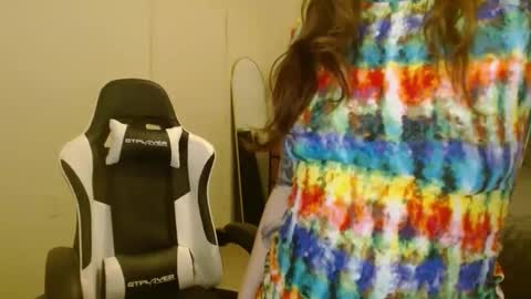 Daisy online show from March 10, 11:38 pm