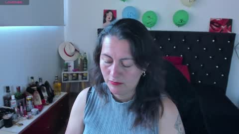 Mia  online show from February 6, 12:48 pm