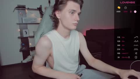 Snapshot of da_scin chatting on November 17, 11:54 pm Daren online show from November 17, 11:54 pm