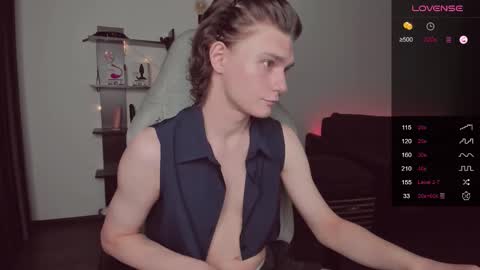 Snapshot of da_scin chatting on November 18, 10:47 pm Daren online show from November 18, 10:47 pm