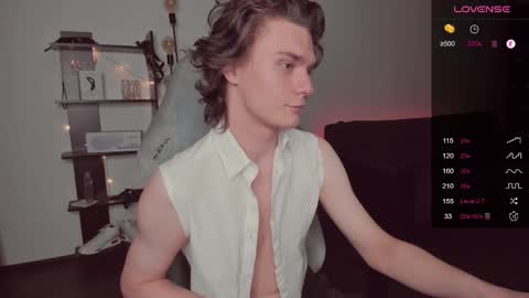 Snapshot of da_scin chatting on November 26, 12:44 am Daren online show from November 26, 12:44 am