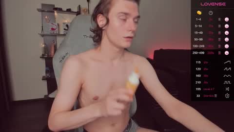 Snapshot of da_scin chatting on December 2, 1:50 pm Daren online show from December 2, 1:50 pm