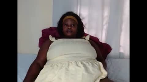 dackchoc21 online show from December 2, 7:25 am