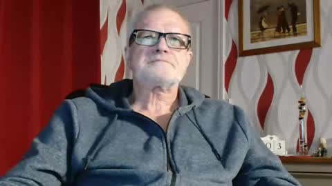 Snapshot of daddiescockforyou chatting on December 3, 9:12 pm Brian ... online show from December 3, 9:12 pm